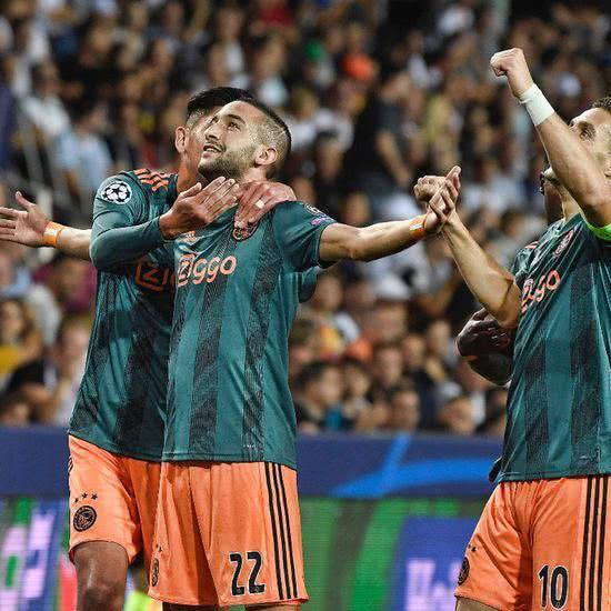 从默契到执 从默契到执