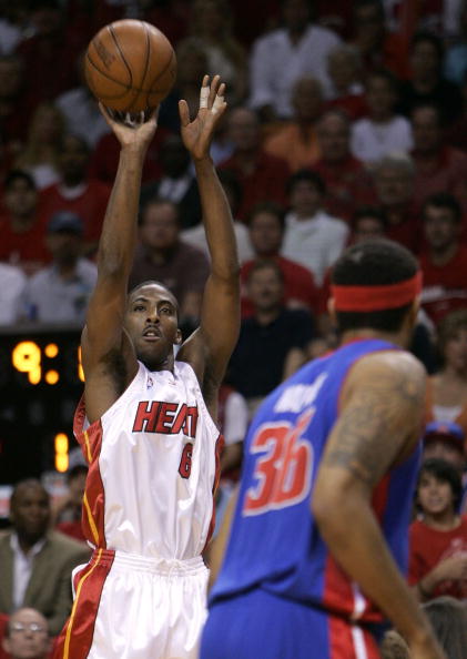 相比之下 相比之下